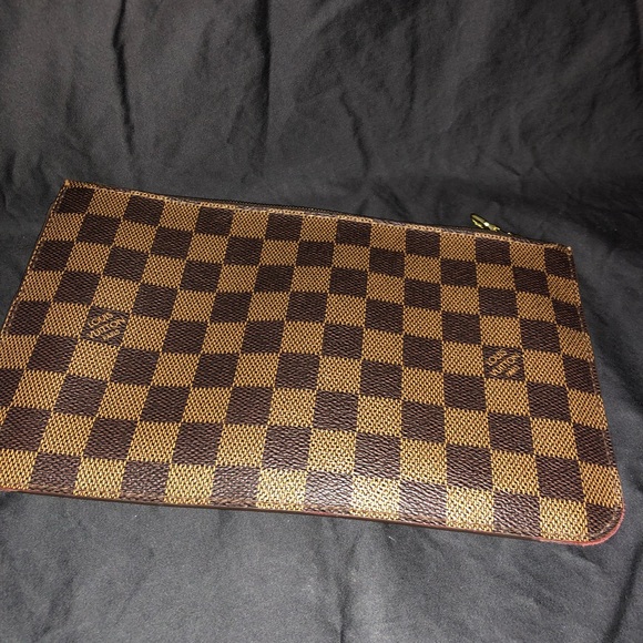 Louis Vuitton Handbags - Louis Vuitton Neverfull Clutch